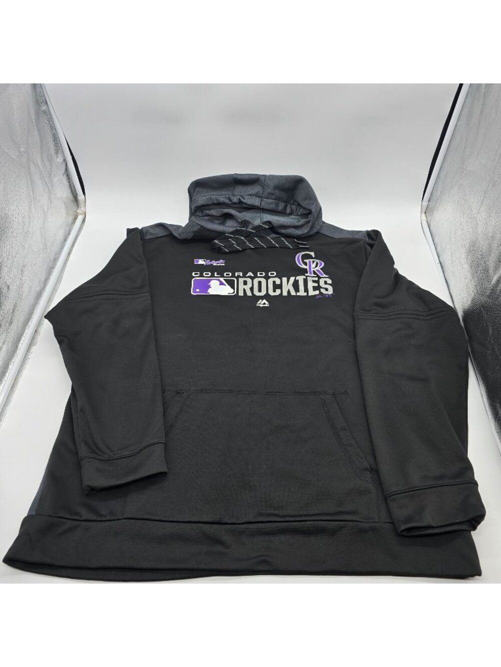 Colorado Rockies Majestic Black Hoodie Sweatshirt Medium MLB Logo Fan Gear